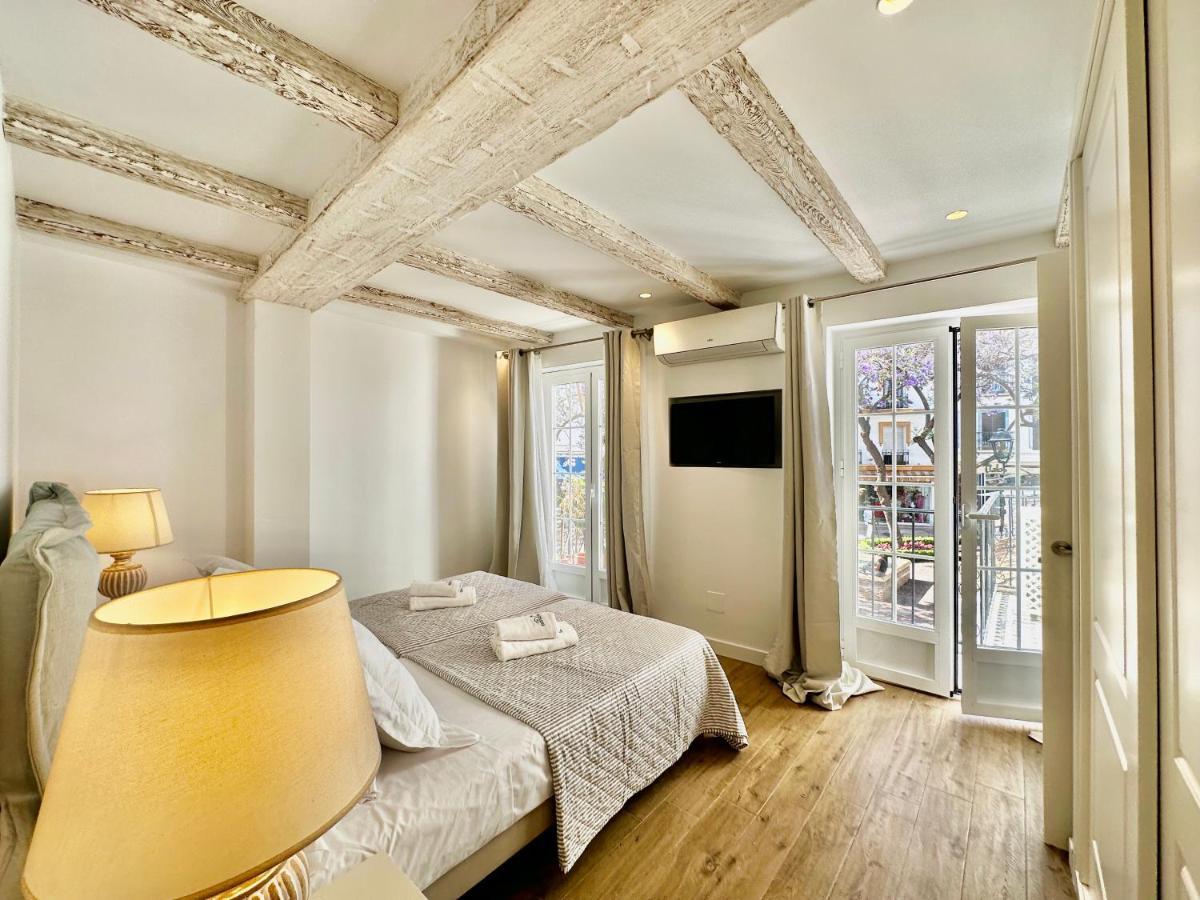 Old Town Modern Flat, 4 Minutes From Beach - Eaw Homes 마르베야 외부 사진